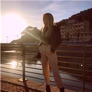 Studentessa liceo linguistico (quinto anno)